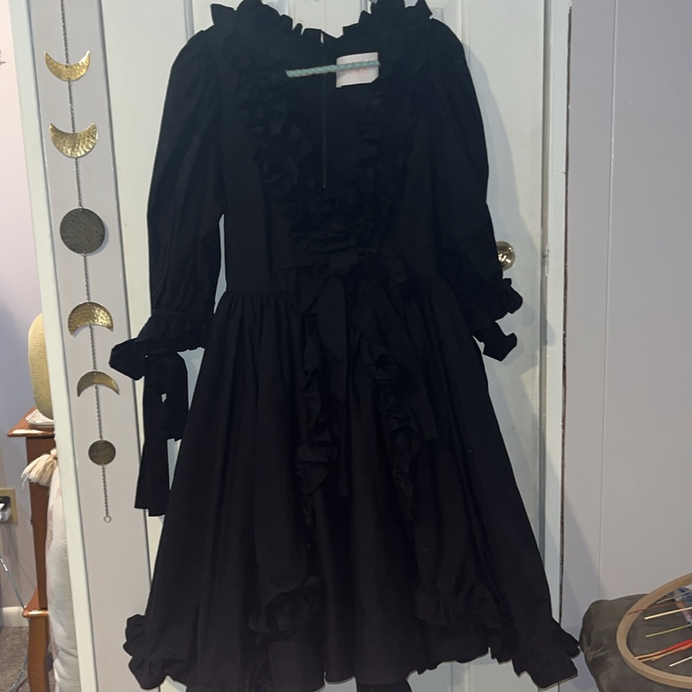 Caviar Marie selkie dress - Picture 2 of 4